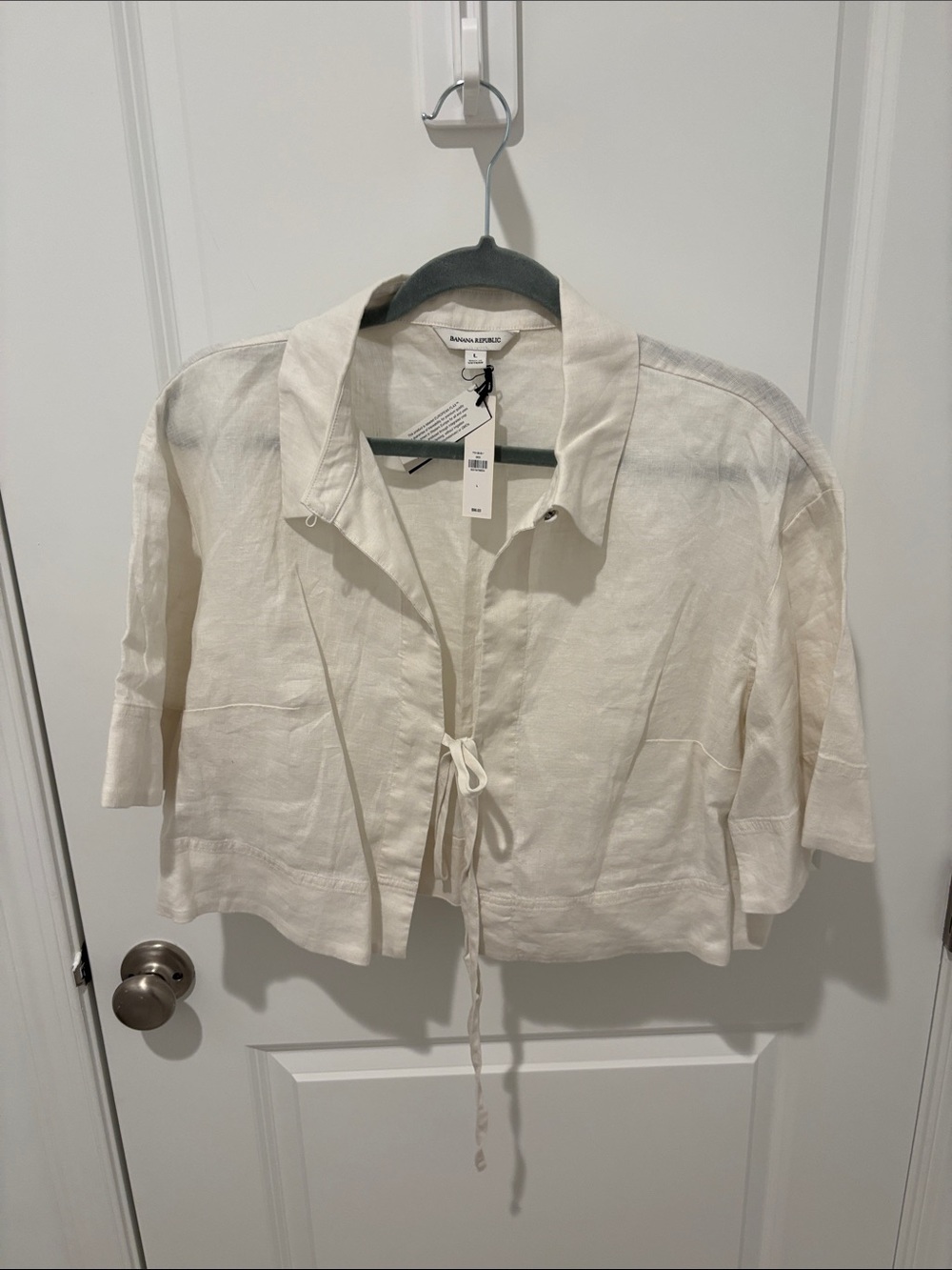 Banana Republic Cream Cropped Tie-Front Button Shirt